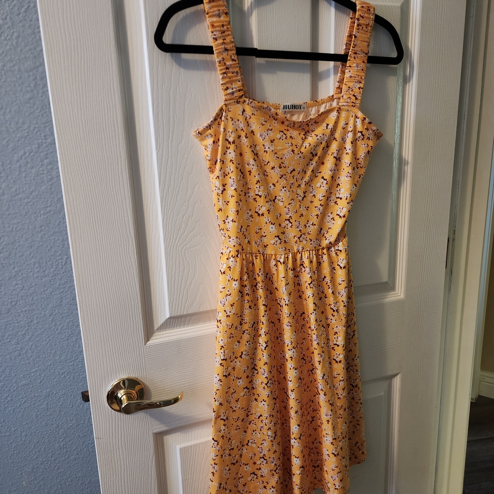 Wild Fable Yellow Floral Midi Dress
